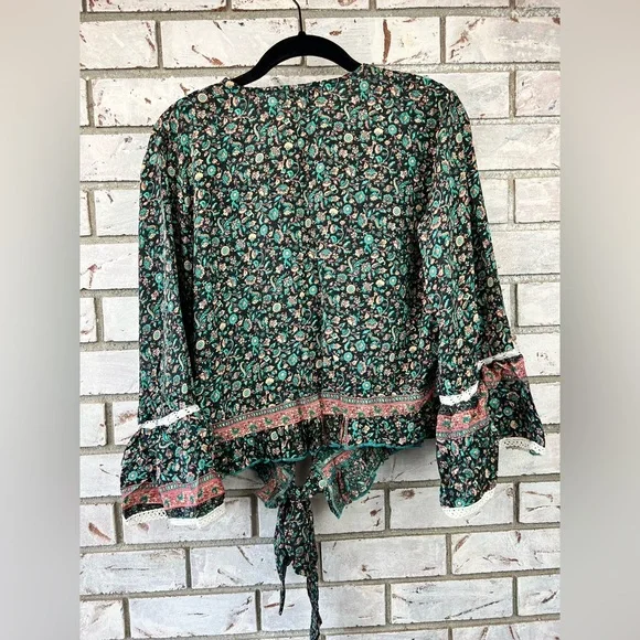 Karma Highway | Cottage Core Paisley Blouse - Picture 4 of 4